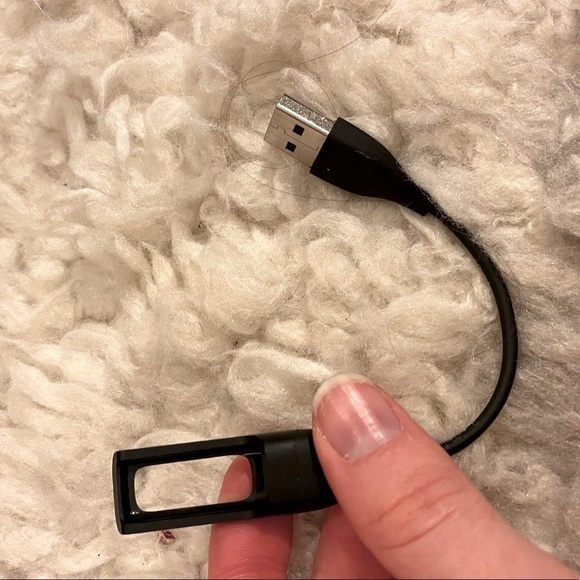 2 Fitbit Chargers - Picture 1 of 4